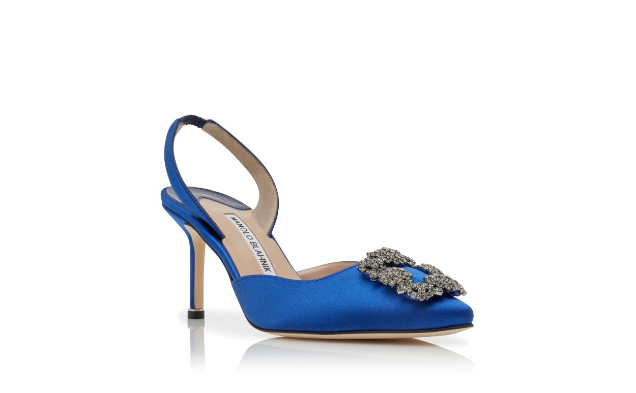 Escarpins à brides élastiques en satin bleu avec boucle bijou
