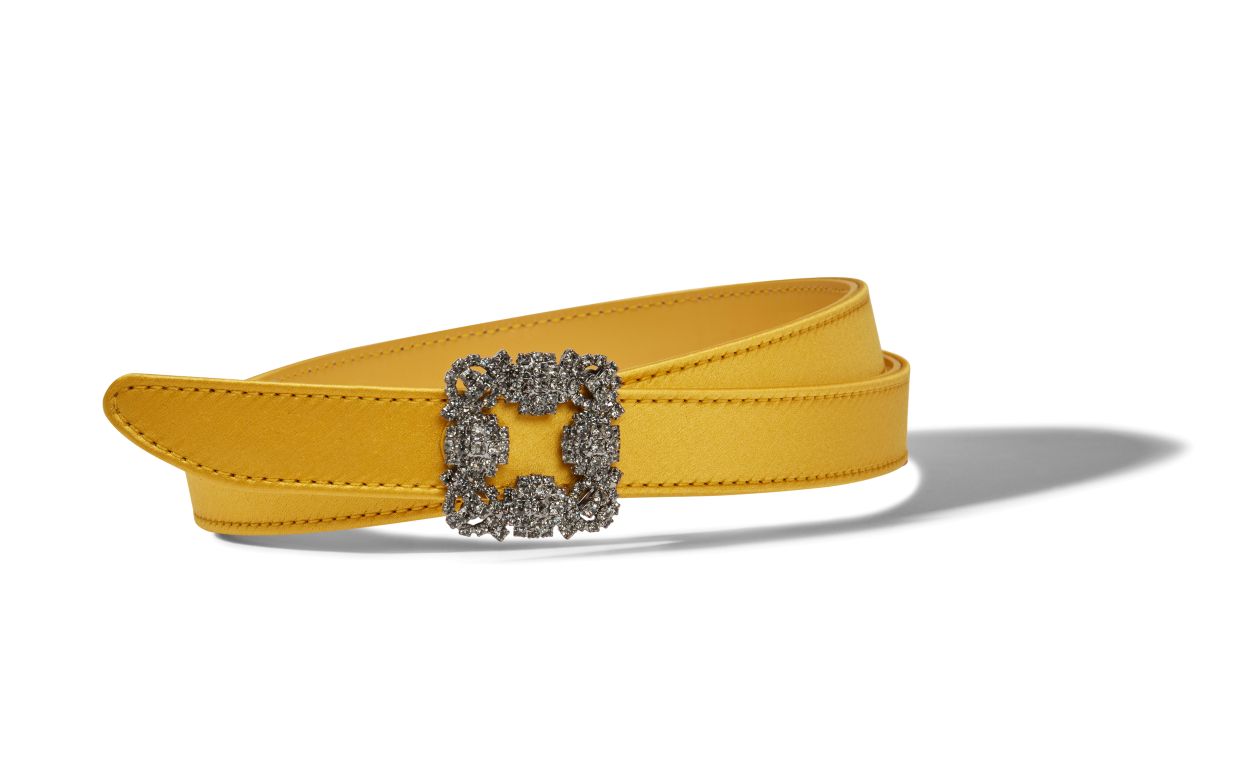 Ceinture en satin jaune avec boucle en cristal