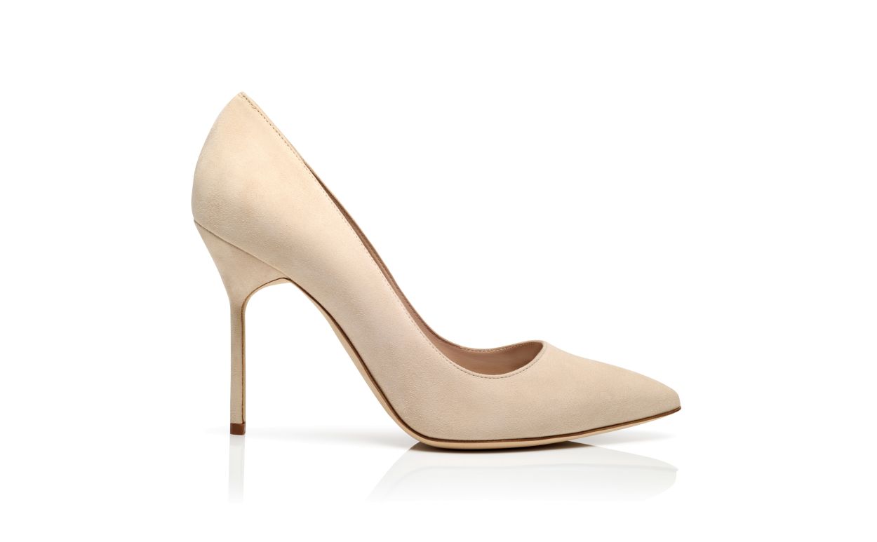 Pompes à bout pointu en daim beige