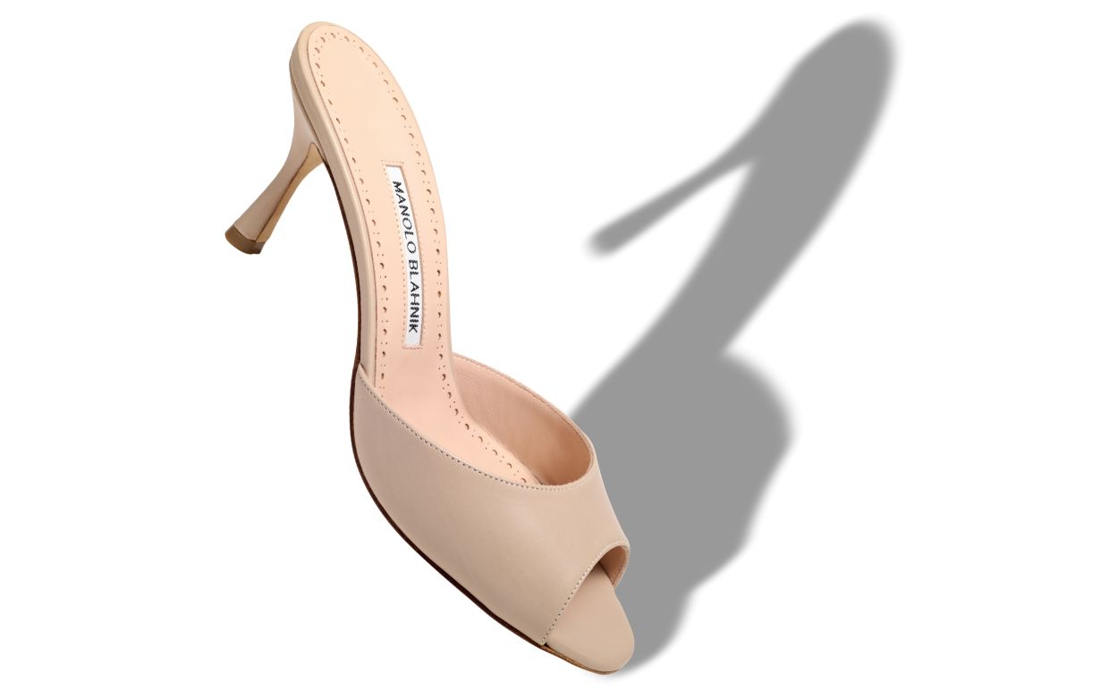 Mules à bout ouvert en cuir de veau beige clair