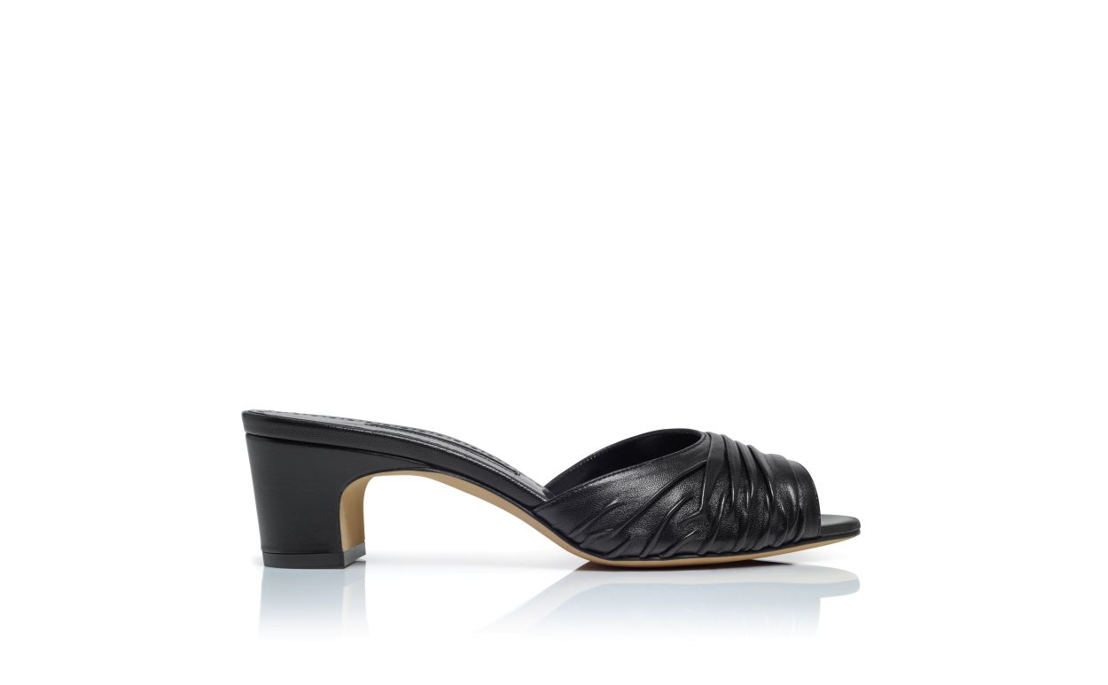Mules à brides en cuir nappa noir avec détail ruché et bout ouvert