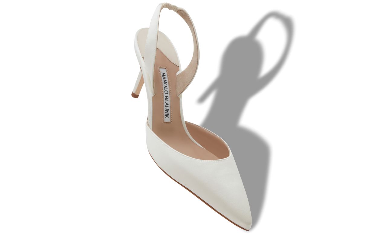 Escarpins à talon aiguille satin crème à brides