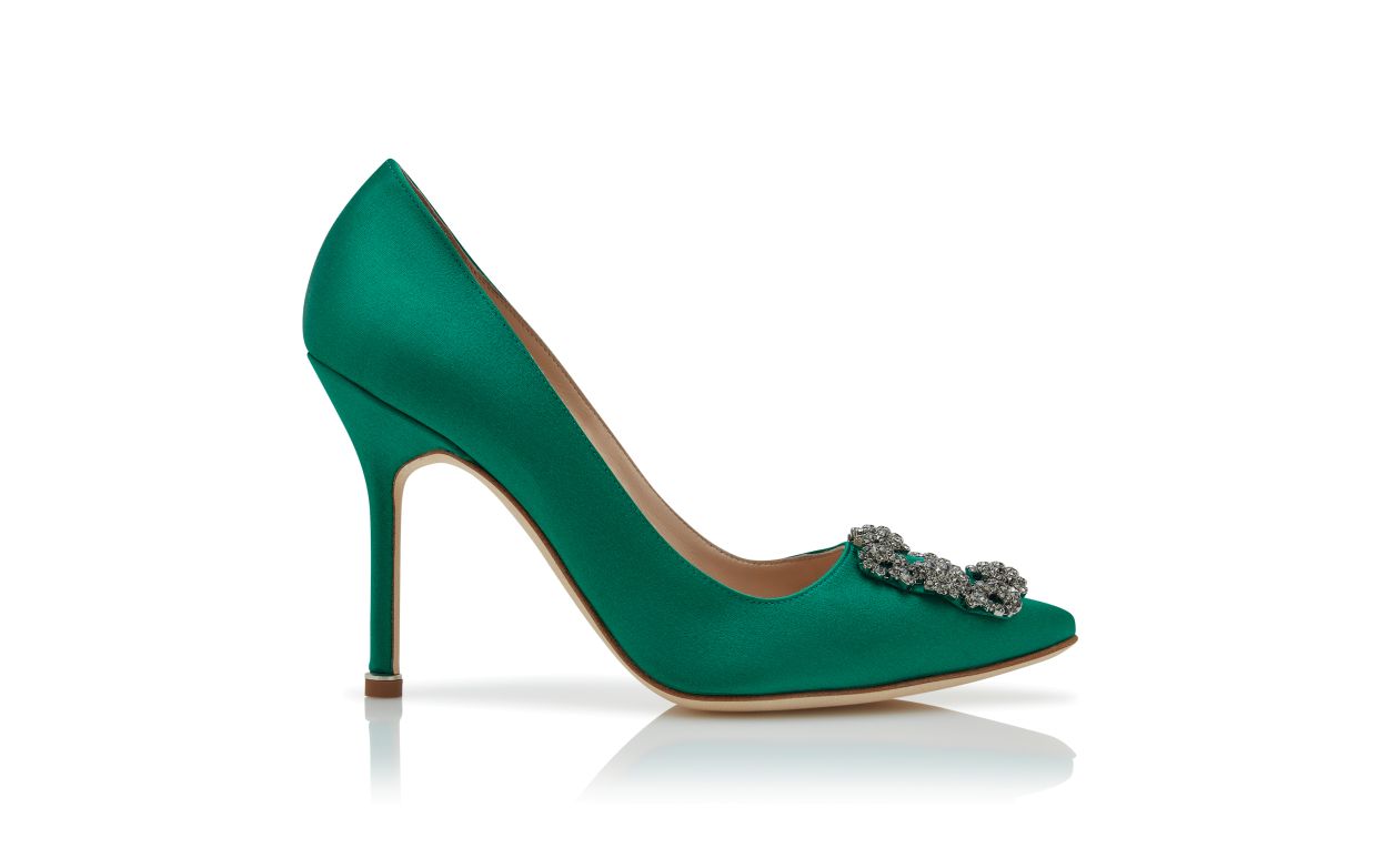Escarpins à boucle de bijou en satin vert