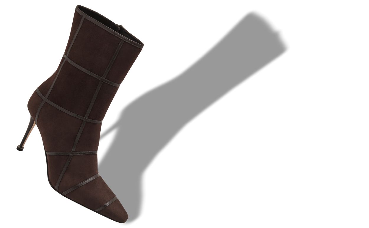 Bottines cheville à détail croisé en daim brun foncé