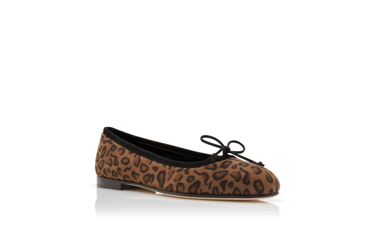 Chaussures plates ballerines en daim brun à motif animalier